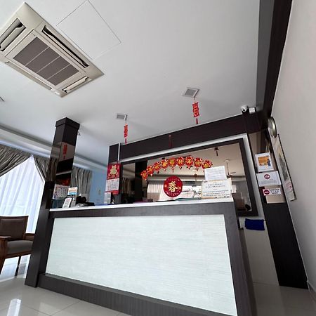 G Star Hotel Pantai Remis Buitenkant foto